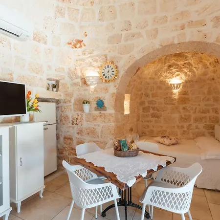 Trullo Milu With Pool