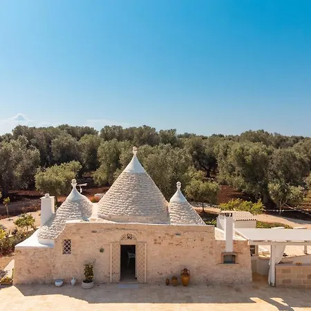 فيلة Trullo Milu With Pool