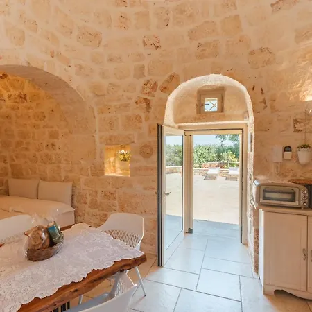 Trullo Milu With Pool Villa